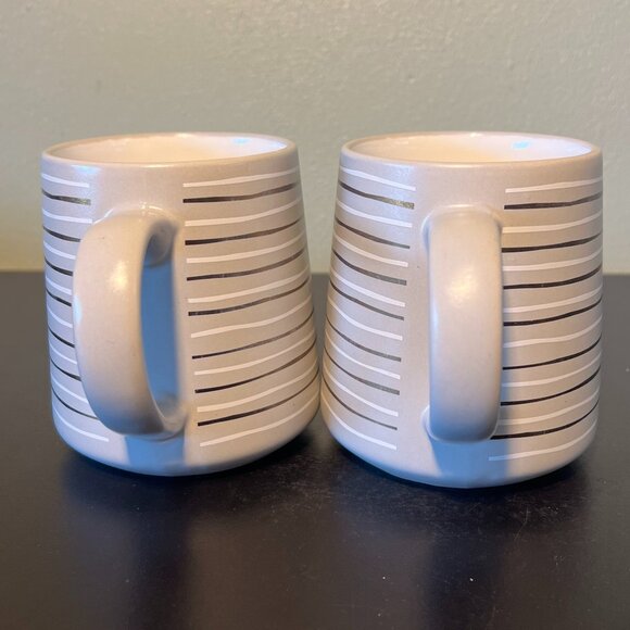 Set of 2 THYME & TABLE Stoneware Mugs ~ Gray with White & Metallic Gold Stripes - Picture 3 of 12